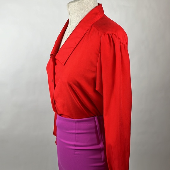 Red polyester button down blouse - Picture 5 of 8